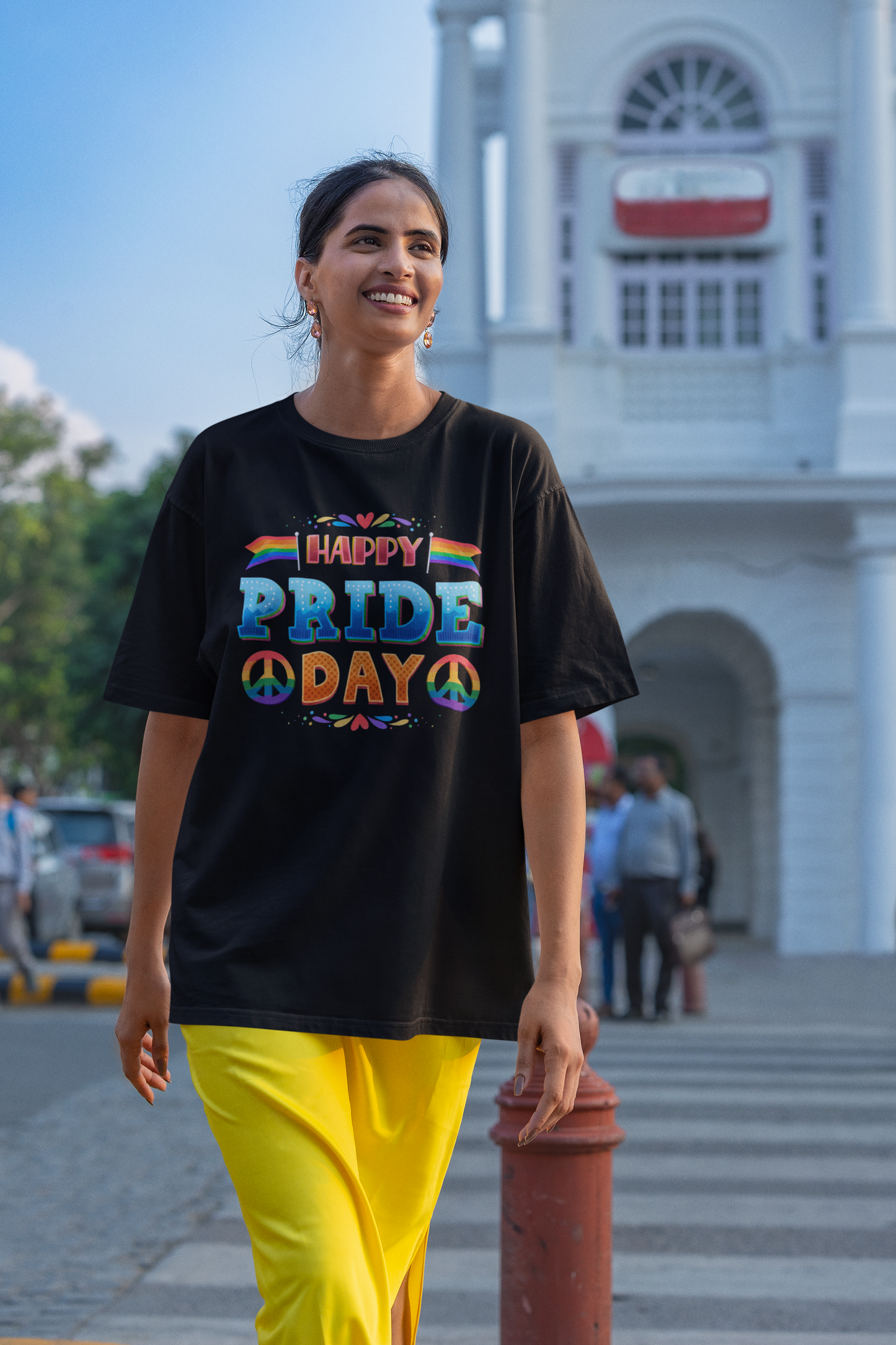 Happy Pride Day – Oversized Unisex T-Shirt | Bold Rainbow Peace Graphic