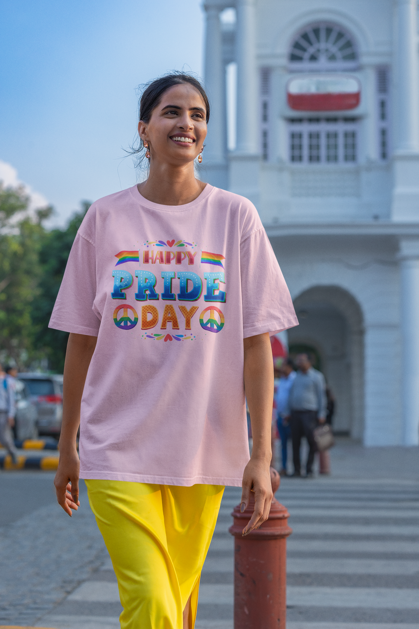 Happy Pride Day – Oversized Unisex T-Shirt | Bold Rainbow Peace Graphic