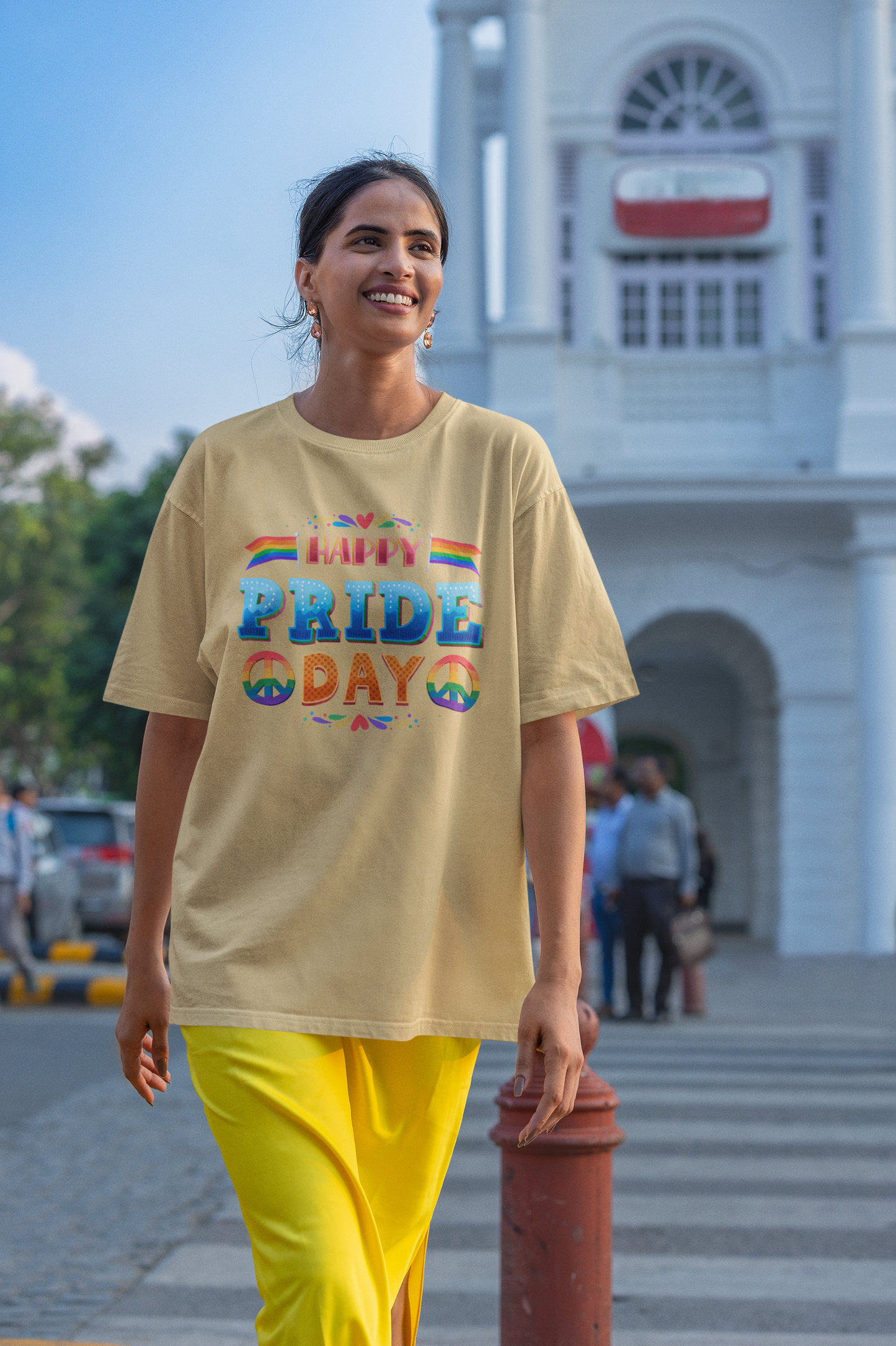 Happy Pride Day – Oversized Unisex T-Shirt | Bold Rainbow Peace Graphic